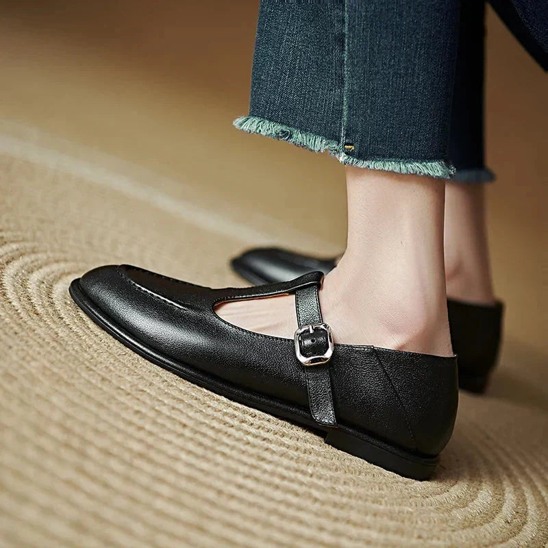 The Mona T-Bar Flat